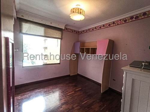 Alquilo Comodo Apartamento La Castellana Yf