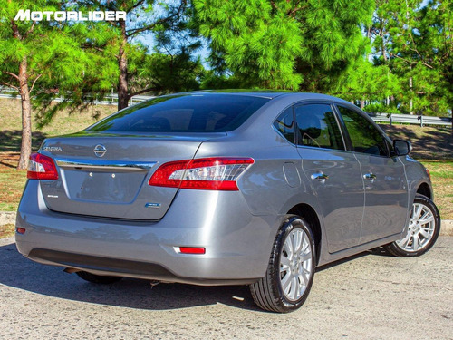 Imagen 5 de 25 de Nissan Sentra 1.8 Exclusive Cvt | Permuta / Financia