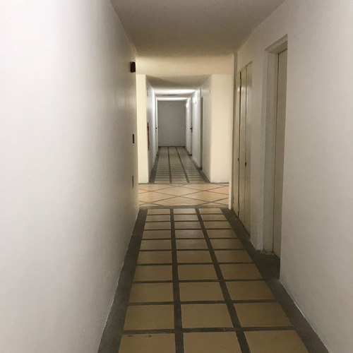 Imagen 3 de 9 de Vendo Apartamento 74m2 2h/2b/1p Macaracuay 4534