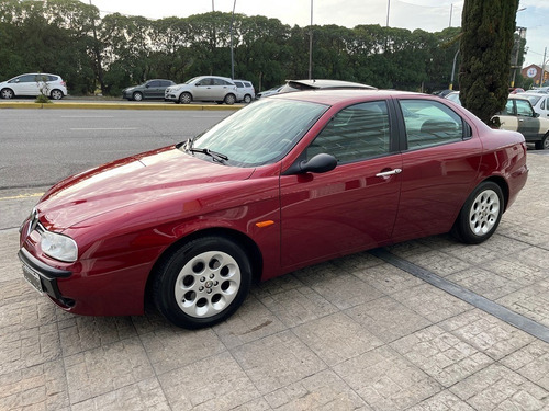 Imagen 15 de 25 de Alfa Romeo 156 2.0 T.spark
