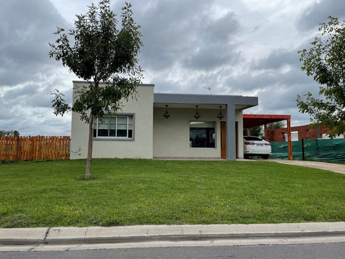 Imagen 2 de 14 de Casa En Construccion En San Ramiro Excelente Ubicacion