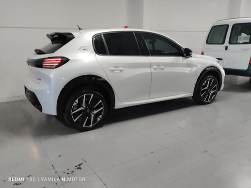Peugeot 2008 1.0T Gt