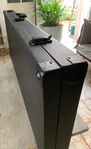 Hard Case Para Guitarra Alexi 600 Negro (Usado)