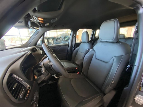 Imagen 12 de 19 de Jeep Renegade