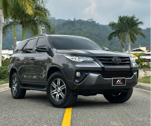 Toyota Fortuner 2.4 Diesel