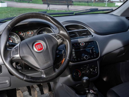 Fiat Punto Punto 1.4 ATTRACTIVE 8V FLEX 4P MANUAL