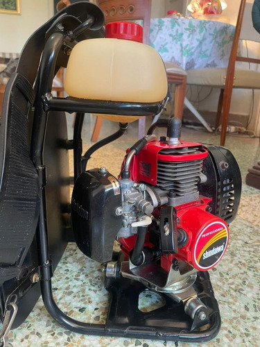 Imagen 4 de 9 de Desmalezadora Shindaiwa Bp-35. Casi Nueva. Full Accesorios.
