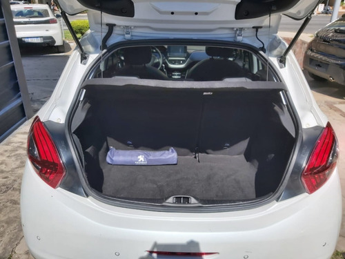Peugeot 208 Feline Tiptronic 2018