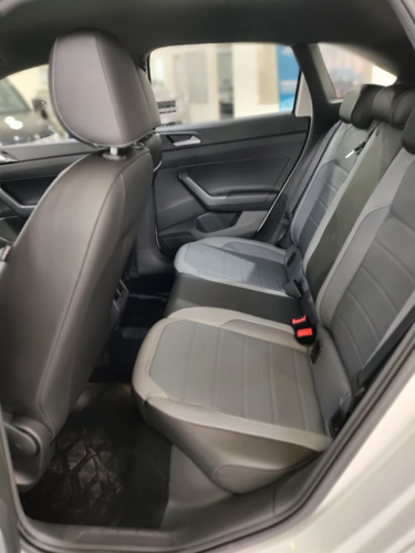 Imagen 2 de 25 de Volkswagen Nivus 170 Tsi Mt Vw