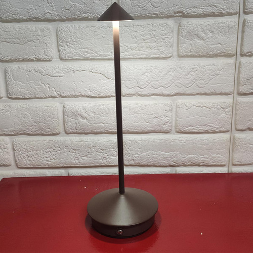 Luminaria Abajur De Mesa Led 3 Tons Controle Intensidade Usb