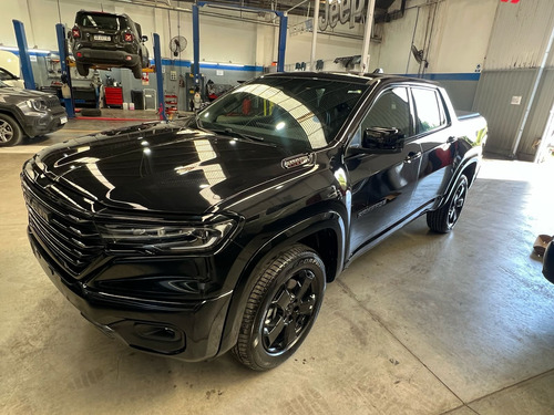 RAM Rampage 2.0 Laramie Night Edition Gme At9 4X4