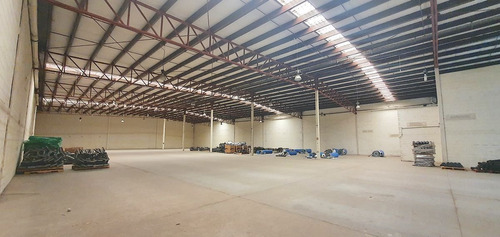 Bodega Industrial En Venta Por Parque De Las Industrias Raoc