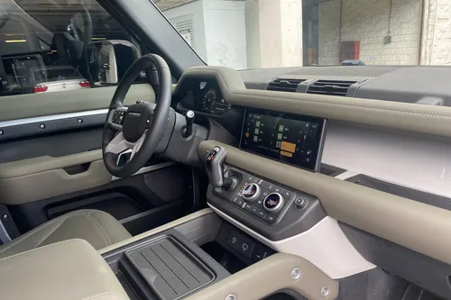 Land Rover Defender 110 404ps X-dynamic Se Phev