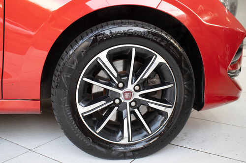 Fiat Cronos 1.8 Precision 16v Flex Aut. 4p