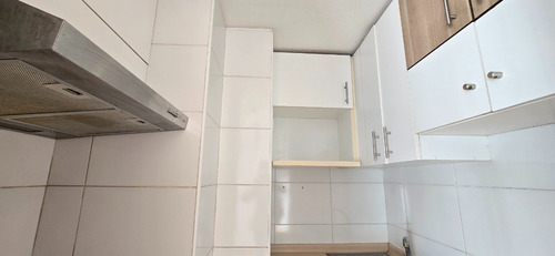 Depto 1 Dormitorio En Lord Cochrane 625 / Metro Toesca