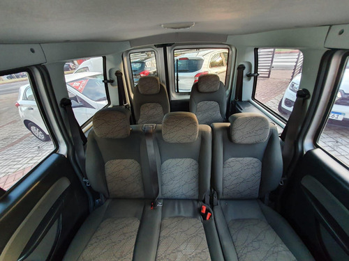 Imagem 7 de 7 de Fiat Doblo Essence 1.8 7l Flex Mec