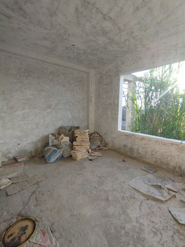 Vendo Casa En Obra Gris De 460 M2 De Construcción, 5h, 5b, 5pe, Ref. 215.000 - Urb. Los Castores, San Antonio De Los Altos