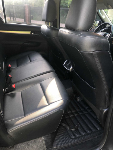 Toyota Hilux 2.8 Cd Srx 177cv 4x4 At 2017