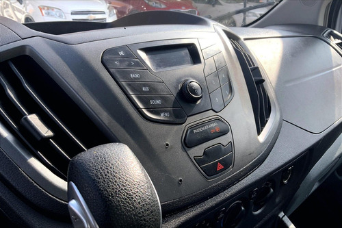Imagen 6 de 25 de Ford Transit 4 Pts Van Mediana, 37l, Ta