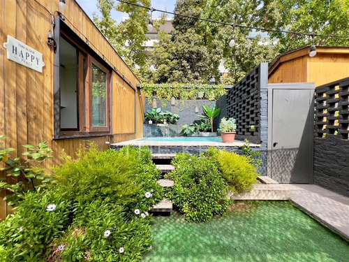 Casa En Venta De 5 Dormitorios Y Piscina - Ñuñoa