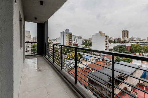 Venta Caseros Centro Departamento 2 Ambientes A Estrenar
