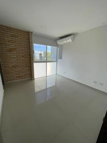 Venta Aparta-estudio. Sur De Cali. Barrio Pance, 66 Mtrs. Tercer Piso Con Ascensor. Parqueadero Propio