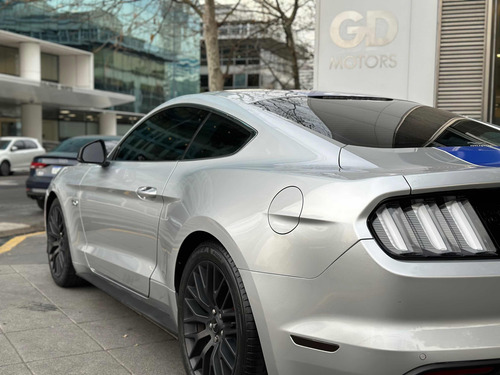 Ford Mustang 5.0 Gt 421cv