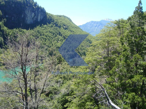 Hermoso Terreno Con Orilla De Río En Venta En Futalefu