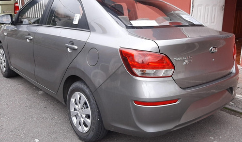 Kia Soluto