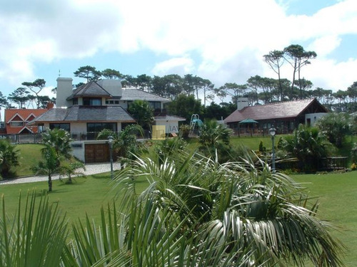 Imagen 18 de 30 de Venta De Casa De 4 Dormitorios En La Mansa, 7000 M2 De Terreno