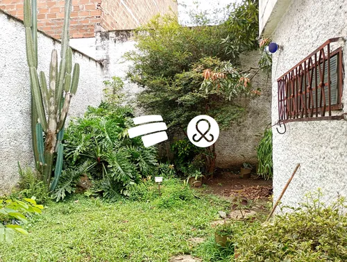 Casa En Venta En Conquistadores- Laureles