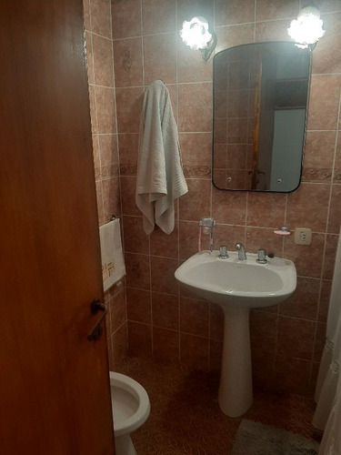Inmueble Con 2 Departamentos A La Venta