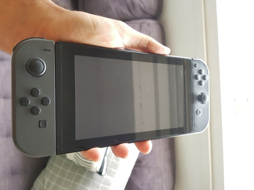 Nintendo Switch Con 5 Juegos Digitales