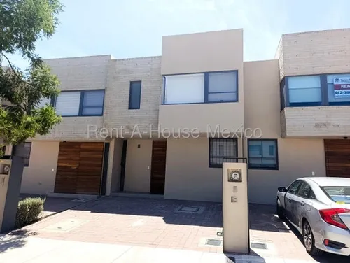Zákia, Renta - Casa Con Cuarto De Tv, 3 Recámaras, Amenidades