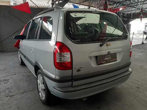 Imagem 4 de 8 de Chevrolet Zafira Elegance 2.0 Automática 7 Lugares
