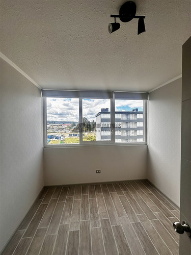 Departamento En Arriendo De 2 Dorm. En Puerto Montt