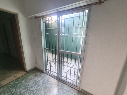 Dueño Vende Ph 2ambientes Con Cochera. Acepto Autos.