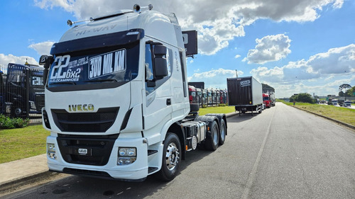 Iveco Hiway 440 6x2 Ano 22 Teto Alto Aut Geladeira Mola
