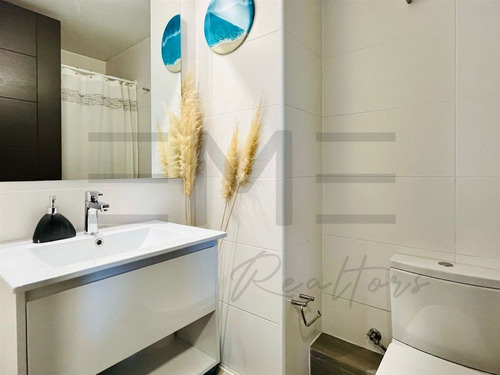 Oportunidad Amoblado En Arriendo De 2 Dorm. En Las Condes