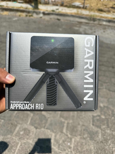 Garmin Approach R10