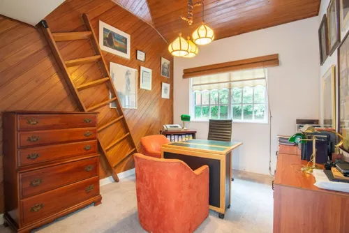Casa En Venta En Cerros De Niza. Cod V6978