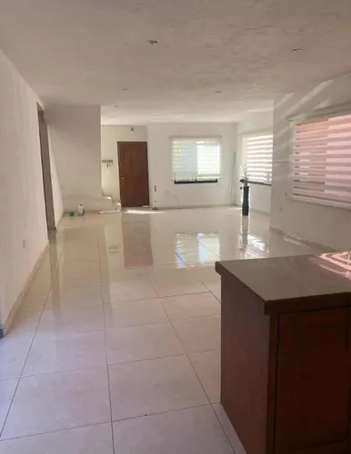 Linda Casa En Renta Con 3 Recamaras.