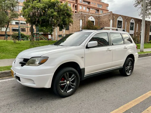 Mitsubishi Outlander 2.4
