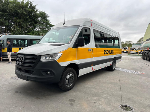 Mercedes-Benz Sprinter 2.0 Vidrado 517 Cdi Rd Extra Longo Teto Alto 15,3M3 5P Diesel