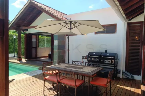 Casa En Venta En Nilo. Cod V7051
