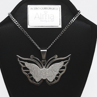 Grabado en forma de corazón Collar Colgante de Mariposa /& 316L Cadena De Acero Quirúrgico