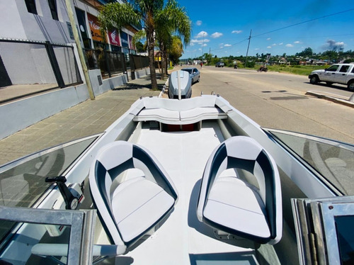 Bermuda Caribbean Open + Evinrude 150 + Trailer