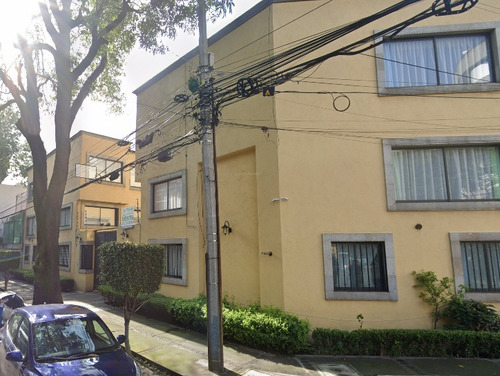 Col. Del Valle Sur Hermosa Casa En Cdmx. Todos Los Servicios, Excelente Ubicación Y Plusvalía.. Las Mejores Escuelas, Hospitales Y Centros De Diversión En La Cdmx