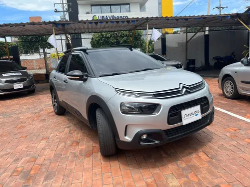 Citroën C4 Cactus 1.6 Shine Turbo Aut