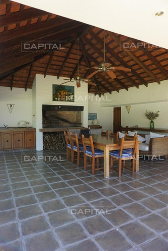 Imagen 7 de 9 de Venta De Gran Residencia A Pasos De La Playa Brava En Rincón Del Indio, Punta Del Este-ref:31420